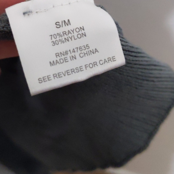 Romeo + Juliet Couture Nordstrom Green Batwing Sweater | Fall Cozy Earthy - Picture 8 of 8